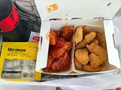 -BHC炸鸡(明洞总店)