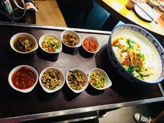 -秦唐一号西安菜馆(钟楼店)