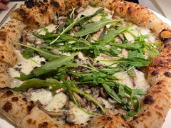 黑松露混合蘑菇披萨-春树下·树屋花房西餐厅(罍街AS1980店)