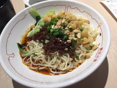 豌豆杂酱面-遇见小面(凯德广场店)