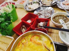 -杨老板·海鲜集市火锅·鲜切牛肉(中防万宝店)