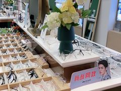 -无界眼镜MaxLess(南翔印象城店)
