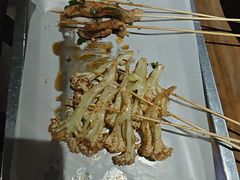 -西部一串烧烤·地道湘西小串