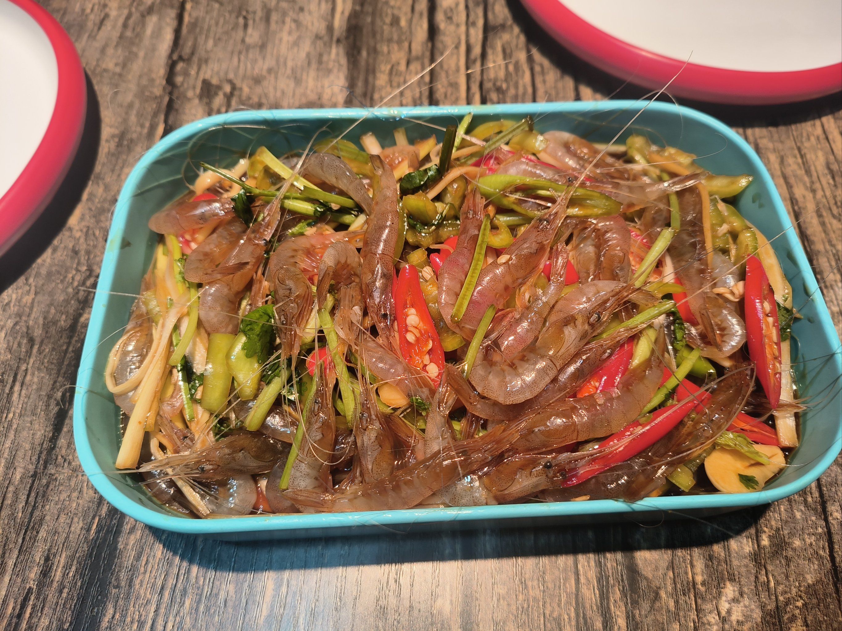 盘锦人的深夜食堂!这盘生卤青虾绝了