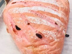 火龙果葡萄软欧包-奈雪的茶(市百一店)