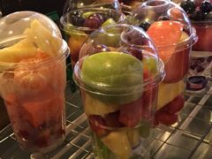 -席娜卡琳火车铁道夜市