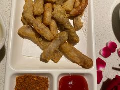 -海底捞火锅鲜切牛肉主题店(长寿路店)