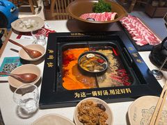 -老牌坊云南鱼豆花火锅(哈西万达店)