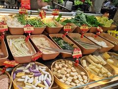 -四囍码头海鲜烧烤自助火锅(外滩南京东路悦荟广场店)