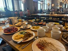 -齐河孔雀王温泉酒店·金孔雀自助百汇