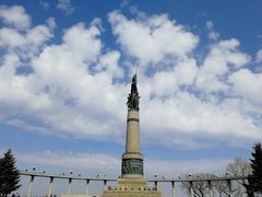 -人民防洪胜利纪念塔