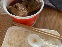 -万和春排骨砂锅米饭(湖北路店)