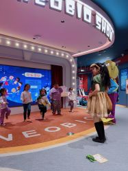 -奈尔宝家庭中心·亲子餐厅(北京东坝万达店)