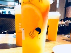 满杯水果四季春-喜茶(上海正大广场店)