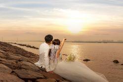 -雪中彩影婚纱摄影·微光艺术中心