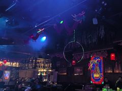 -喜鹊音乐酒馆(西街店)