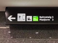 -维也纳国际机场