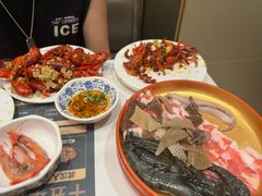 -金马门国际美食百汇(珞喻路店)