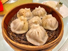 蟹黄汤包-留芳·文旅古月楼(老街店)