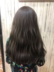 -首脑美发沙龙
