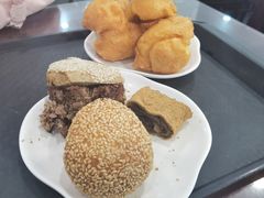 -聚德华天护国寺小吃(甜水园店)