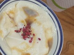 -云阿蛮云南生烫牛肉米线(奉贤路店)