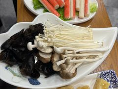 -楼外楼大刀肉传统火锅居(幸福街店)