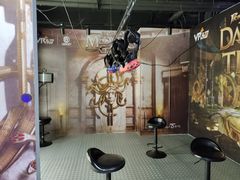 -VR+乐园·VR电竞·家庭亲子·密室逃脱·轰趴团建