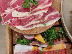 -轻烧烤肉(光谷步行街店)