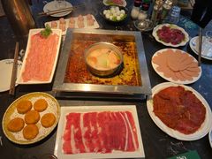 -二荆条·蜀鲜汇城市森林火锅