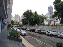 -柏槿酒店(罗湖口岸向西地铁站店)