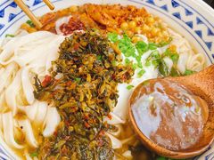 辣椒炒土猪肉粉-三两粉(公明店)