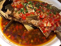 香煎鲫鱼-费大厨辣椒炒肉(万家丽一店)