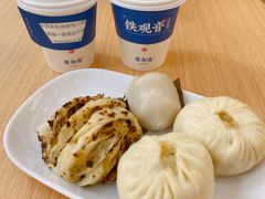 -李与白包子铺(桐梓林店)