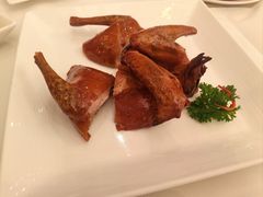 脆皮乳鸽-利苑酒家(合景国际金融广场店)