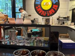 -Dogi&kiki Coffee(中心商务大厦店)