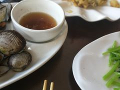 -洁神饭庄·海鲜·青岛菜·30年老字号(五四广场店)