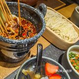 一家不让人失望的跷脚牛肉火锅店