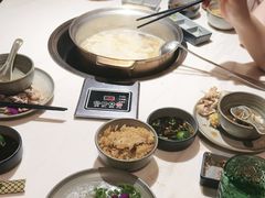 -喃喃椰·糟粕醋·椰子鸡火锅(七堡花园店)