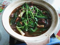 鹅乸煲-鲤鱼塘农家山庄
