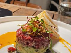 牛肉塔塔配牛油果黑橄榄酱-Solo(衡山路店)