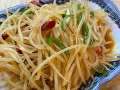 -维吾尔餐厅(宜山路店)