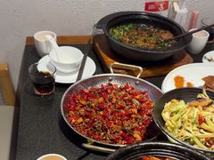 -万重锦·人文川菜馆(骡马市店)