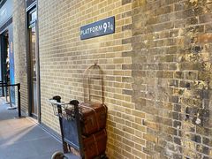 -九又四分之三站台哈利波特商店