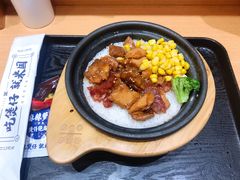 酱汁滑鸡煲-米国现煲煲仔饭(塔子湖店)