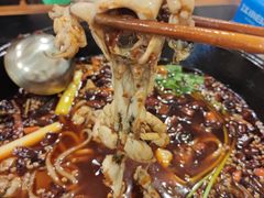 -鸿顺老铁锅美蛙鱼府(解放碑店)
