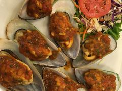 -J Daeng Seafood
