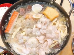 酸菜白肉锅-张妈台式锅烧(深大店)