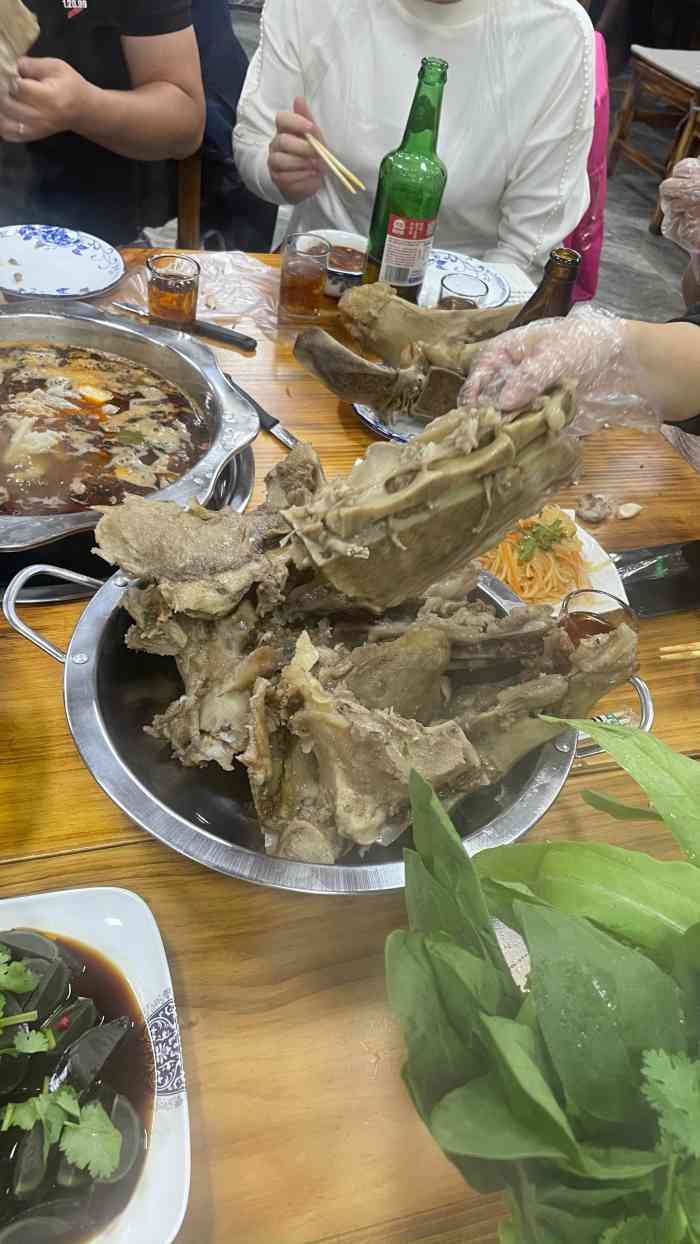 求阙斋牛骨头馆-"关注好久 终于有时间来打卡了位置很好找.