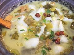 -周鱼小馆石锅酸菜鱼(活力汇店)